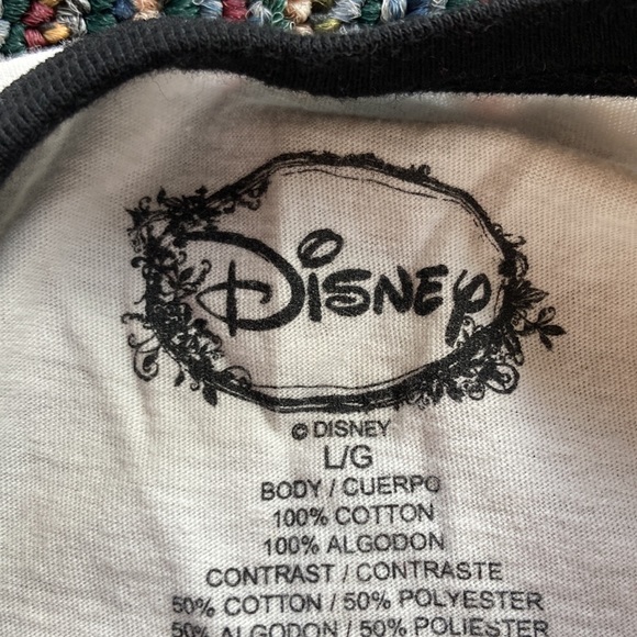 Disney womens Snow White  T t-shirt size Large L - Picture 2 of 3